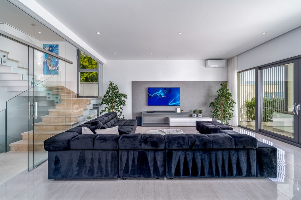 Villa Arsella Dalmatia Olivers Travels 03