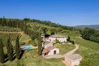 Casale Eleganza Tuscany Italia OliversTravels 1