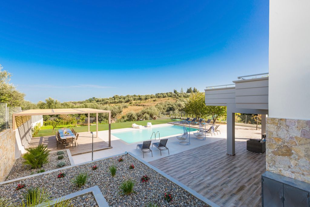 Villa Sofos Crete Olivers Travels 2