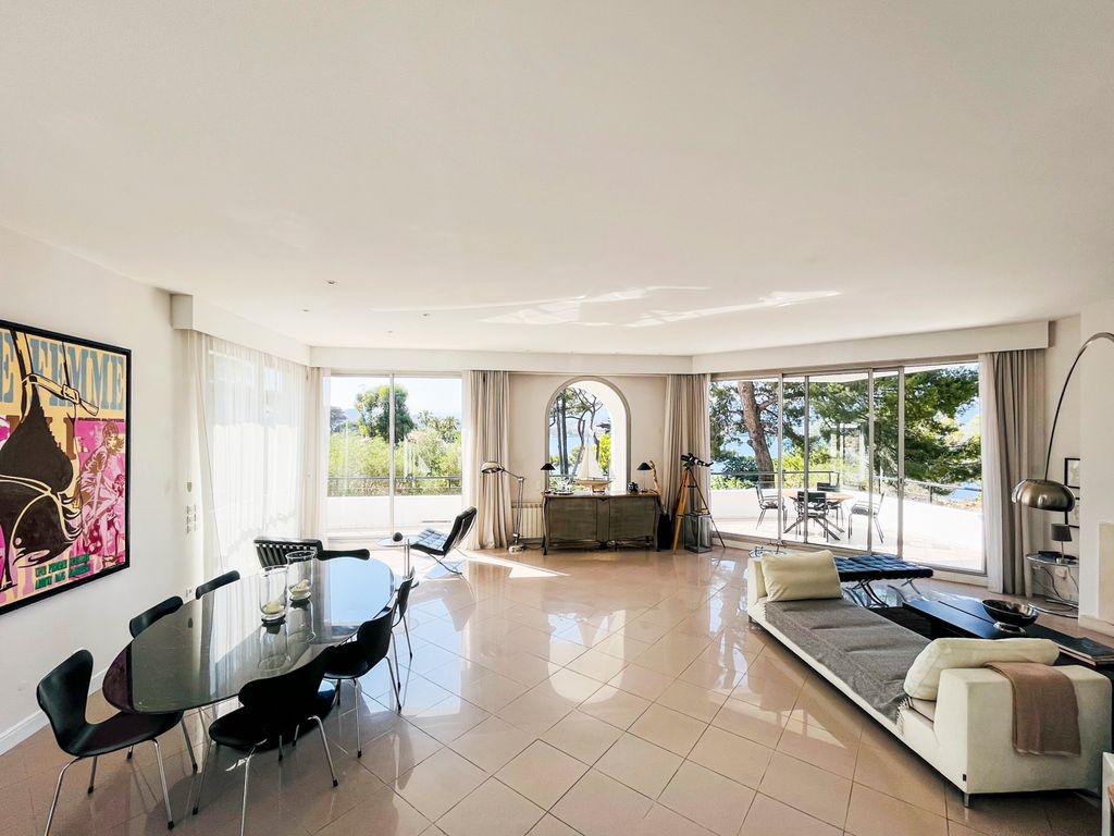Villa Espiritu French Riviera Olivers Travels3