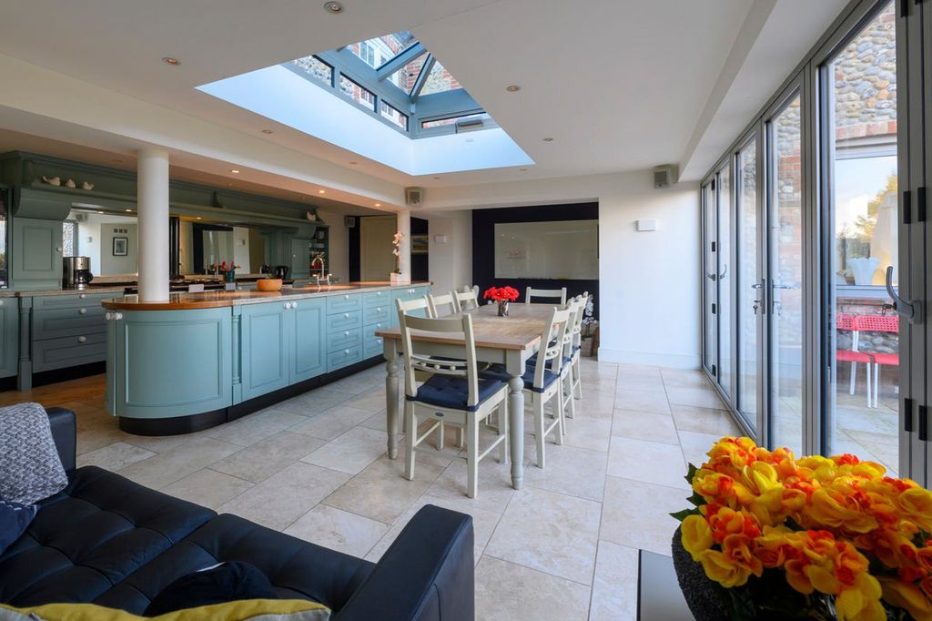 Blakeney House Norfolk Olivers Travels 4