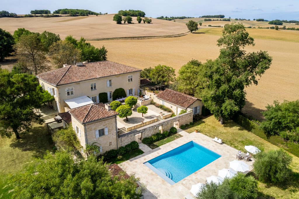 Maison des Pelerins Midi Pyrenees Olivers Travels1