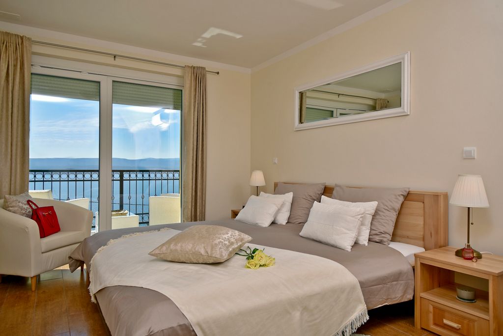 Villa Fenice Dalmatia Olivers Travels 4