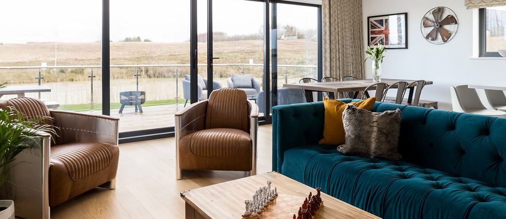 Kingfisher House Olivers Travels 2