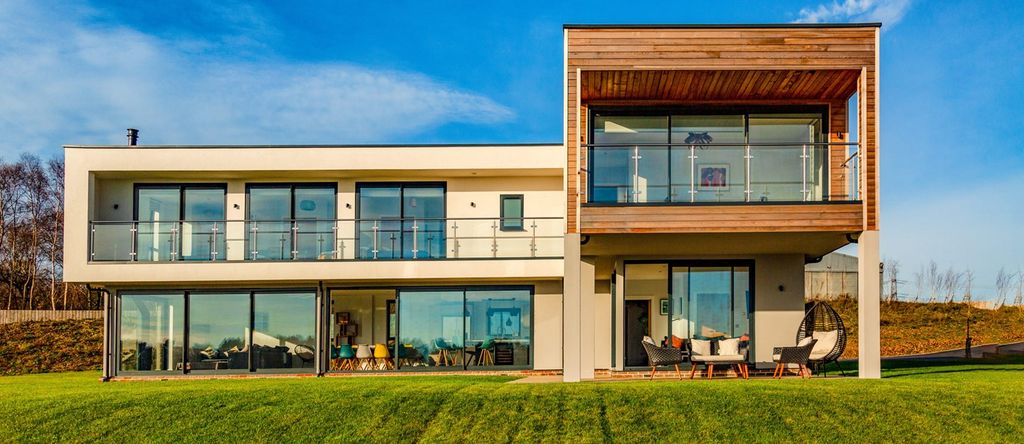 Honey House Dorset Olivers Travels 1