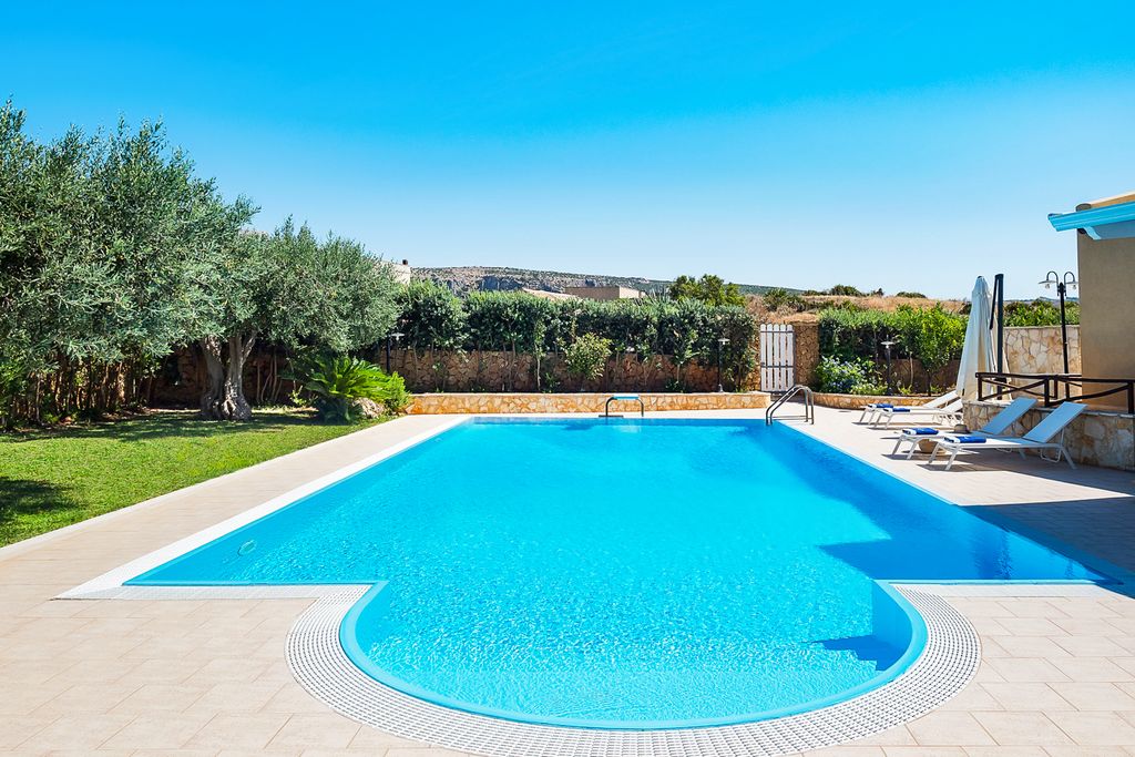 Villa Erice Sicily Italia OliversTravels 3