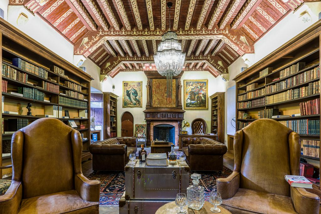 Chateau les Tourelles Dordogne Olivers Travel4