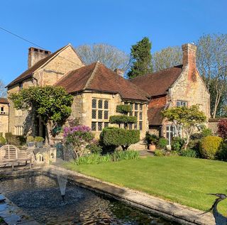 Elizabethan Manor South East Olivers Travels 1