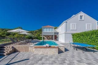 Villa Zena Dubrovnik Olivers Travels 01