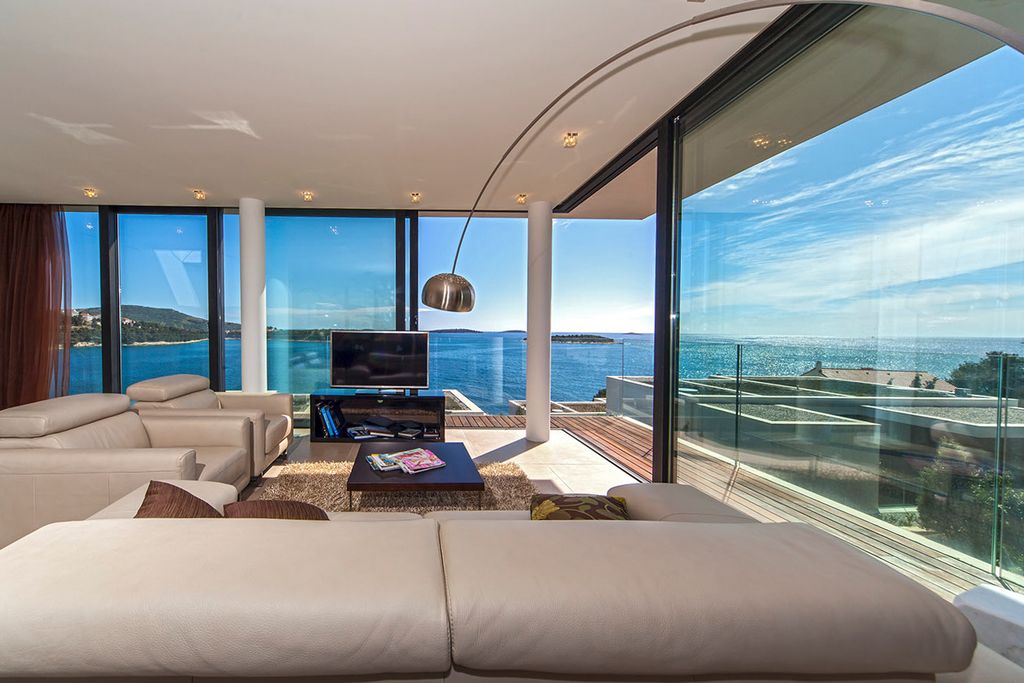 Leda Apartment Dalmatia Olivers Travels 2