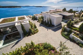 Leda Apartment Dalmatia Olivers Travels 1