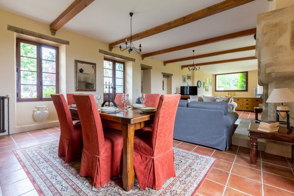 Maison des Vignobles Midi Pyrenees Olivers Traves5