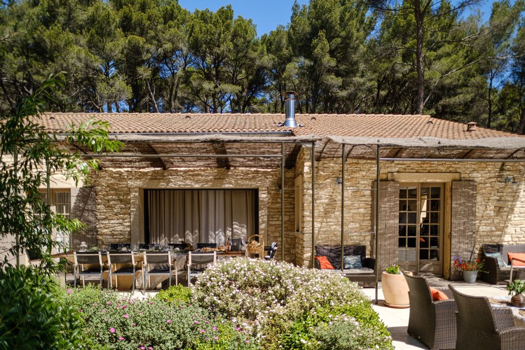 Villa Pinede Provence Alpes OliversTravels 1