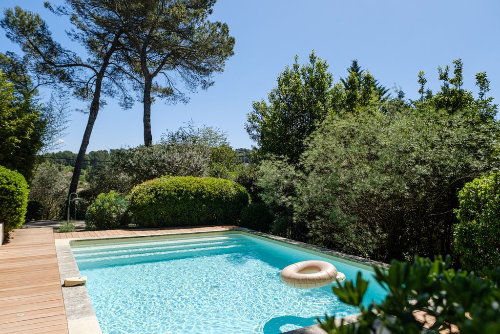 Villa Pinede Provence Alpes OliversTravels 3