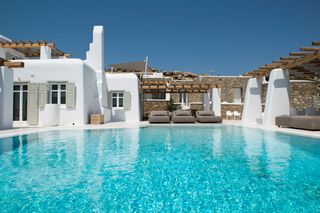 Villa Peridot Mykonos Olivers Travels 1