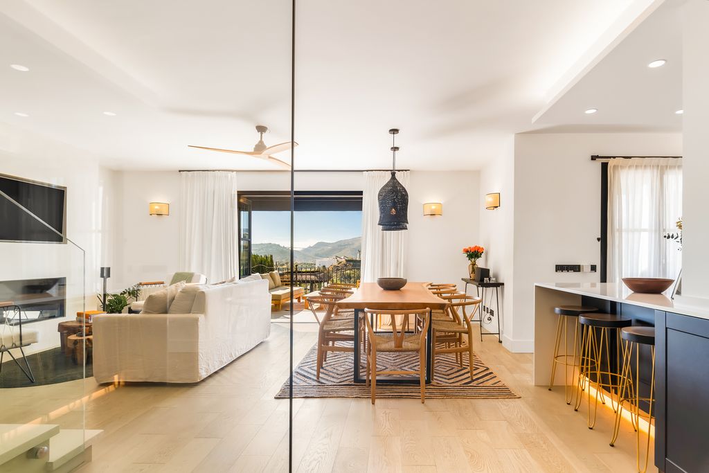 Casa Capitan Costa del Sol Olivers Travels 04