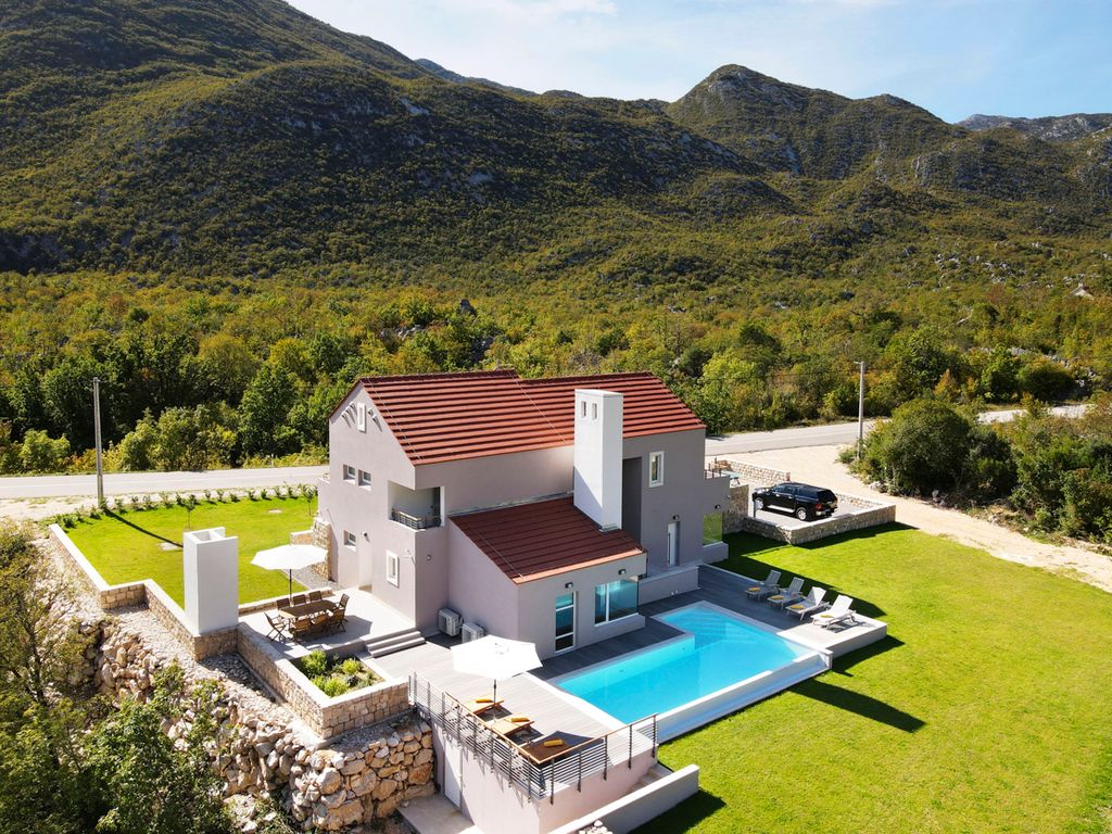 Villa Raffo Dalmatia Olivers Travels 1