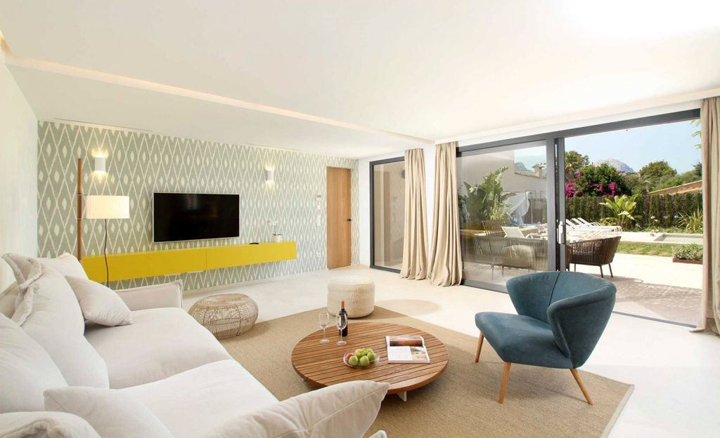 Deluxe Marron Mallorca Olivers Travels3