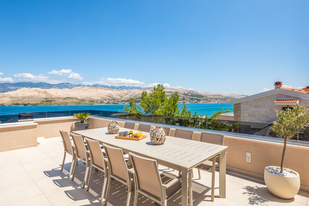 Villa Farnese Dalmatia Olivers Travels 002