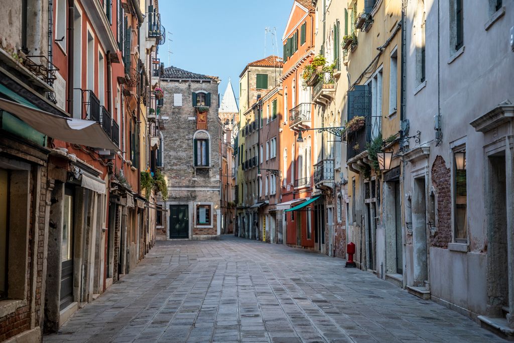 Corollina Venice Olivers Travel 6