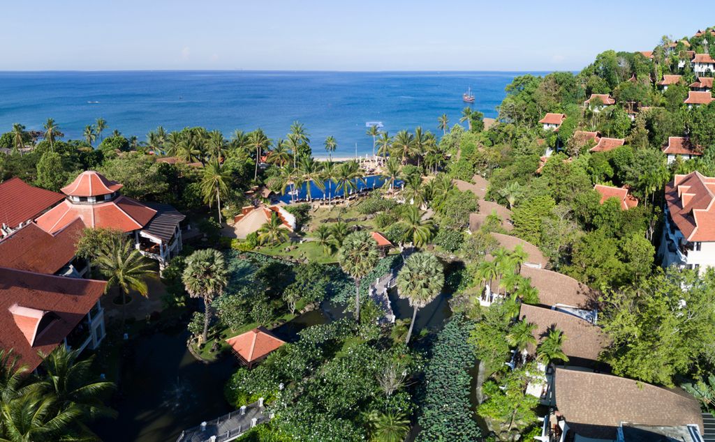 Rawi Wali Olivers Travels 1 05