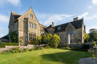 Great Rissington Hill Cotswolds Olivers Travels 4 01