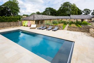Lavender Farmhouse Cotswolds Olivers Travels1