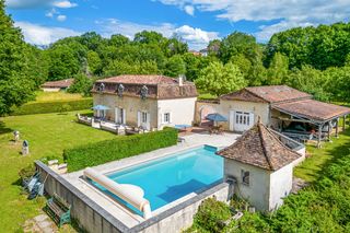 Maison De La Dronne Dordogne France OliversTravels 1