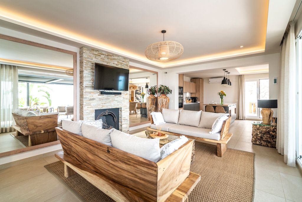 Casa Mijas Costa del Sol Olivers Travels3