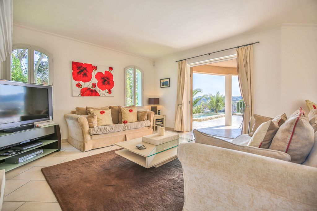 La Sentinelle French Riviera Olivers Travels 3