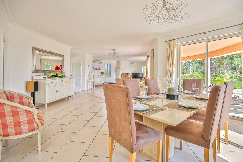 La Sentinelle French Riviera Olivers Travels 4