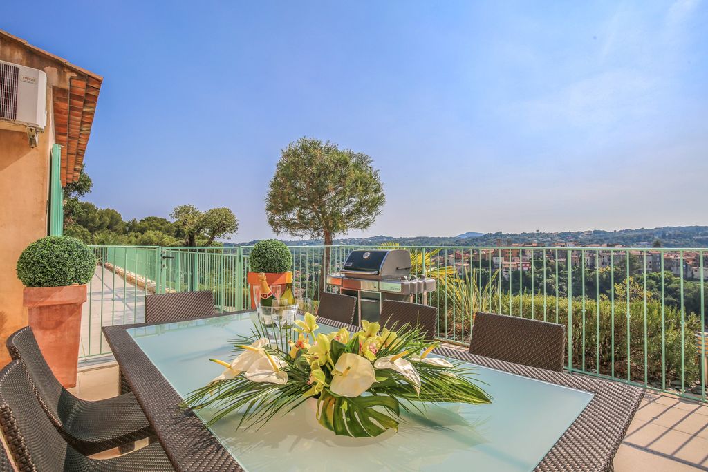 La Sentinelle French Riviera Olivers Travels 5