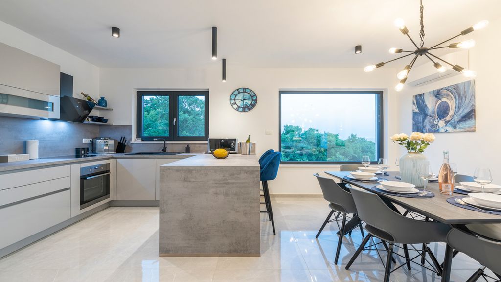 Villa Magenta Kvarner Olivers Travels 4 01