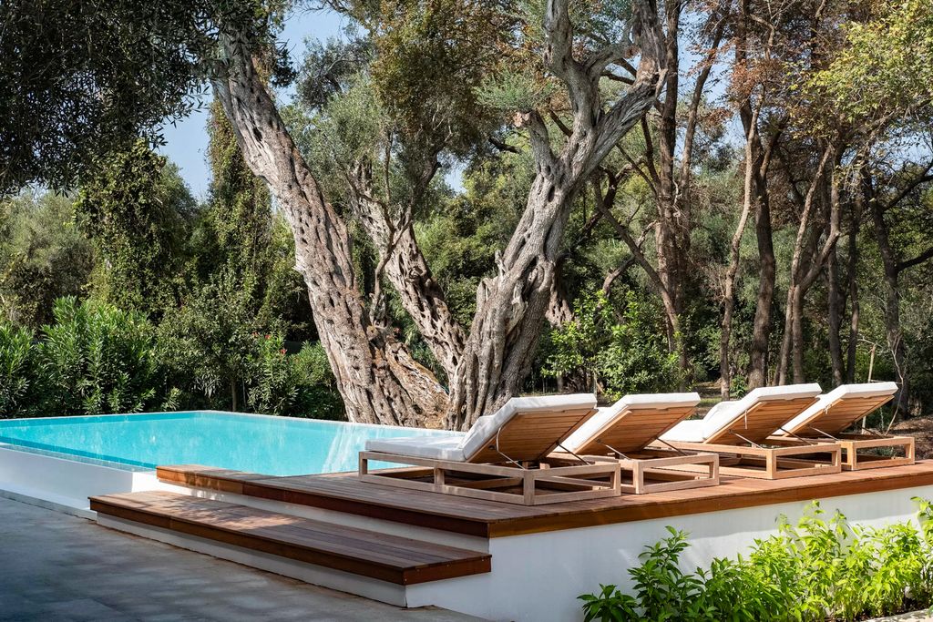 Villa Zuri Corfu Greece OliversTravel 2