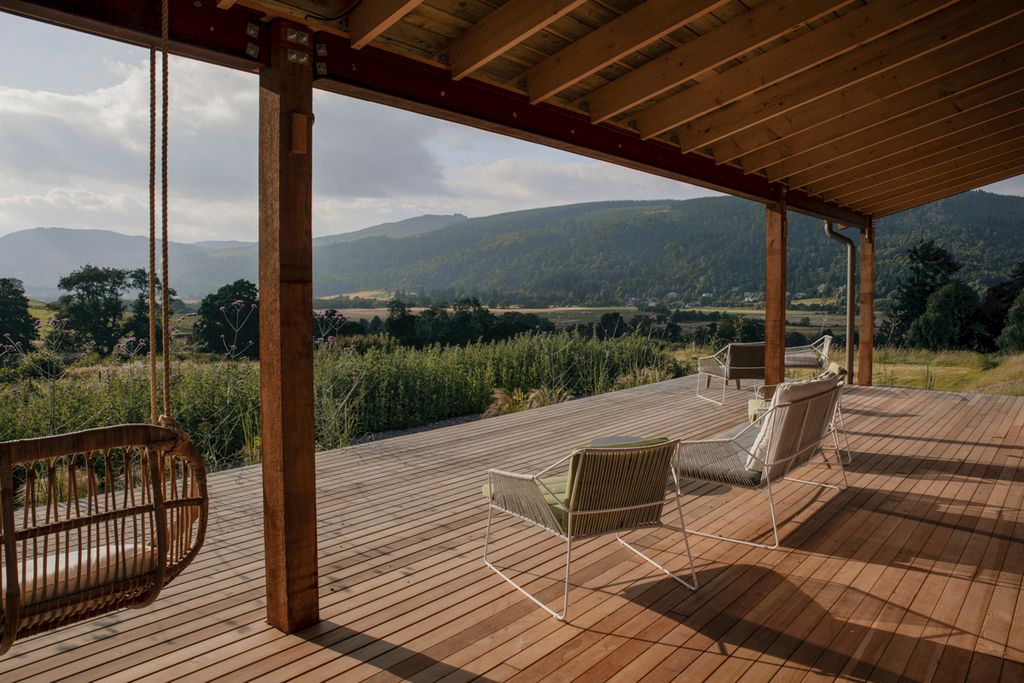Hilltop Lodge Scotland Olivers Travels 2