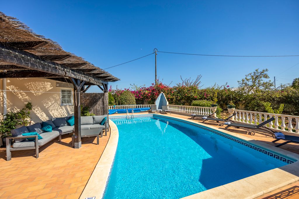 Casa Lombos Carvoeiro Olivers Travels2