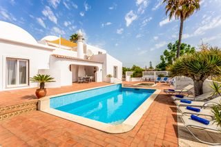 Villa Crastos Carvoeiro Olivers Travels 1