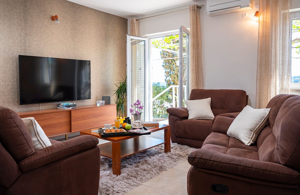Sun Garden Villa Dubrovnik Olivers Travels   3 