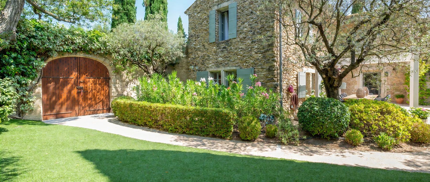 001 villa auguste south of france olivers travels desktop center
