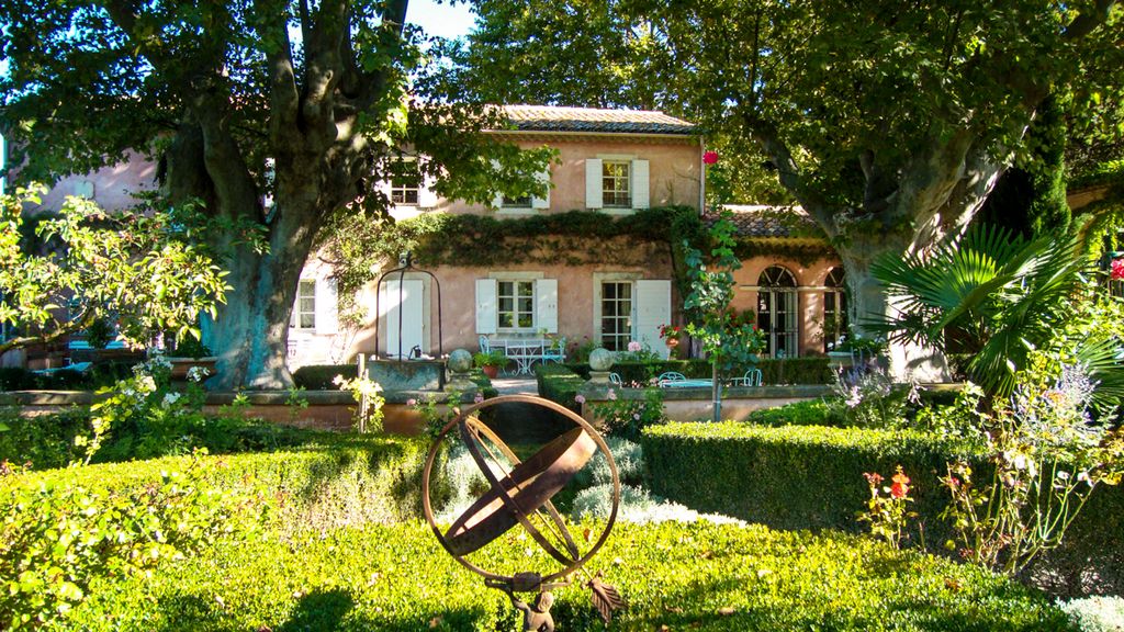 Maison des Boutons Provence Olivers Travels 1