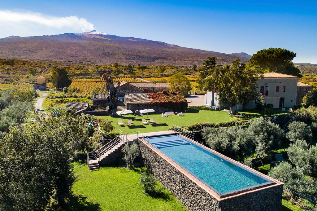 Villa Vulcano Sicily Olivers Travels 7