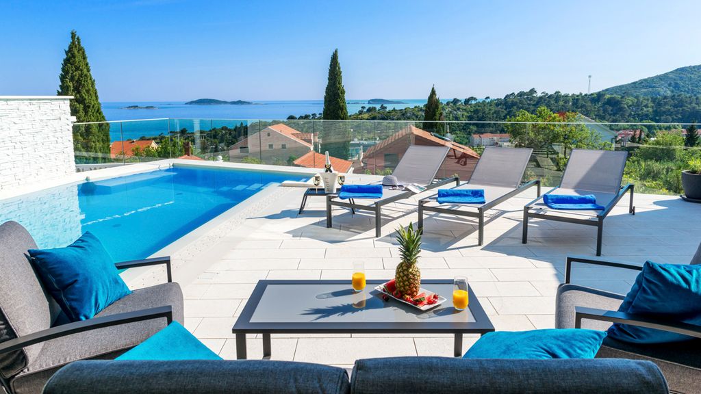 Villa Evi Dubrovnik Olivers Travels 2