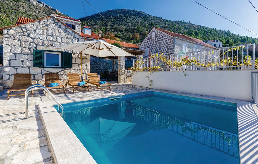 Villa Loris Dubrovnik Olivers Travels1