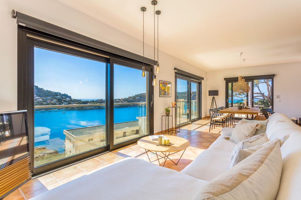 Andratx Skyz Mallorca Olivers Travels 3
