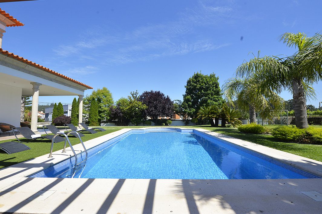 Villa Feitos