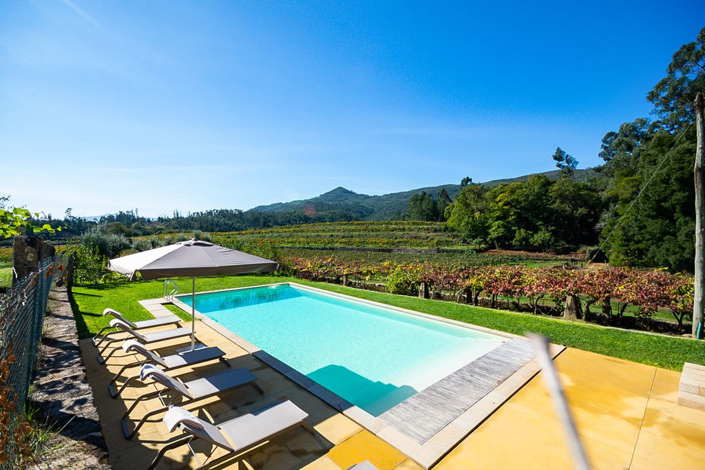 Casa Rubiaes Minho Olivers Travels 02