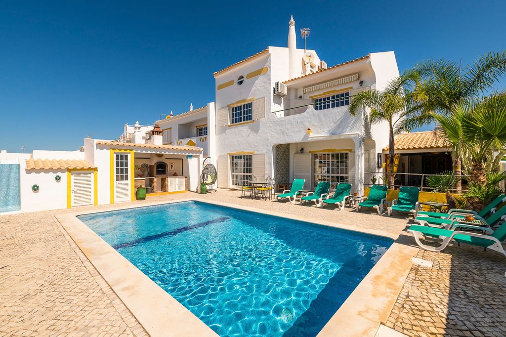 Villa Sun Gale Albufeira Olivers Travels 1