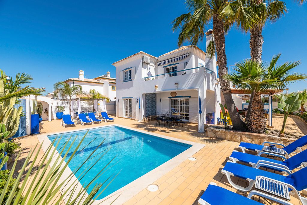 Villa Gale Oasis Albufeira Olivers Travels1
