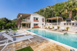 Villa Jacaranda Mauve Corfu Olivers Travels 1