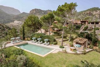 Deluxe Punta Mallorca Olivers Travel 1